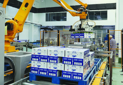 產(chǎn)能提升銷售旺 智能機(jī)器人研發(fā)驅(qū)動產(chǎn)業(yè)變革